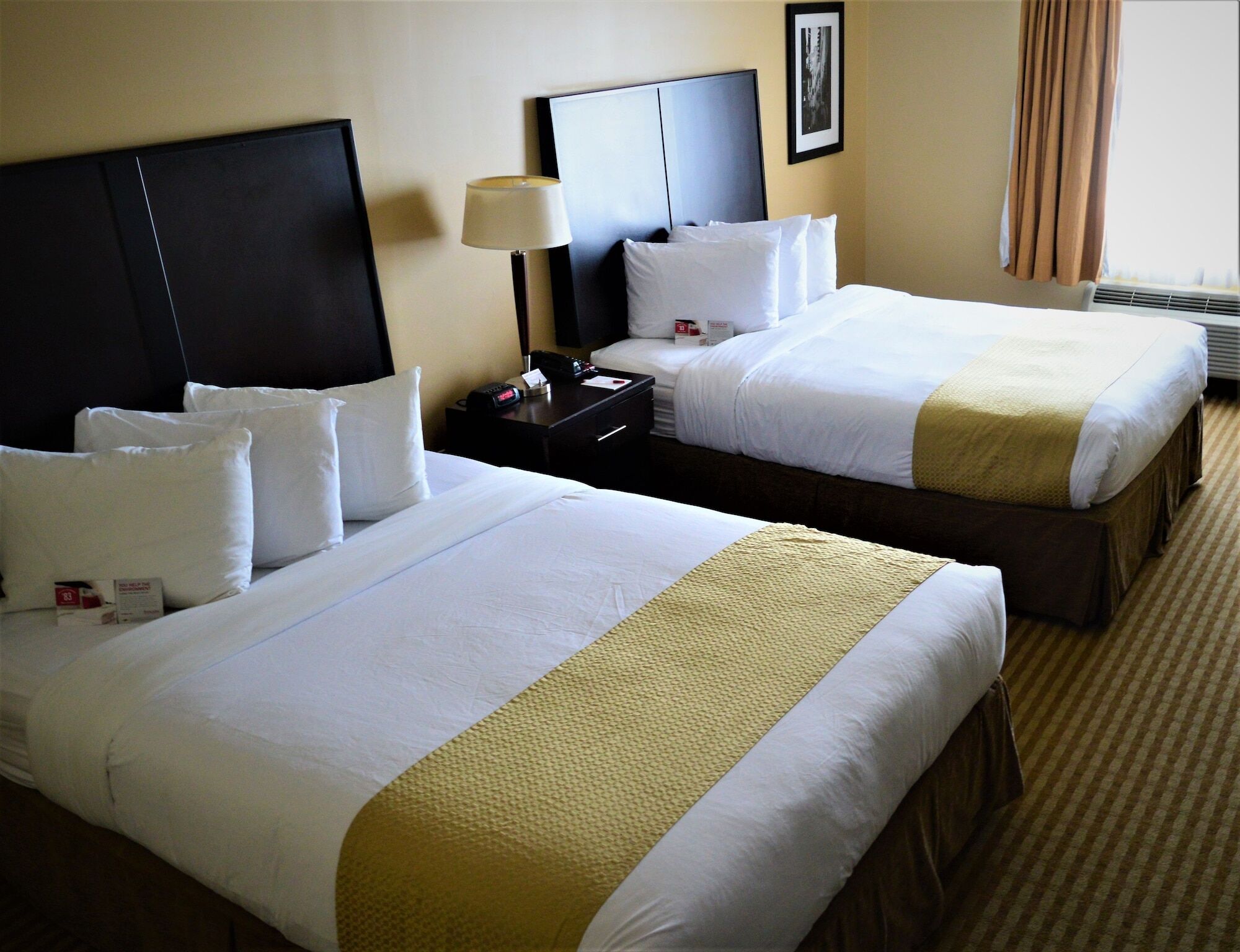 Ramada By Wyndham Cold Lake Zewnętrze zdjęcie